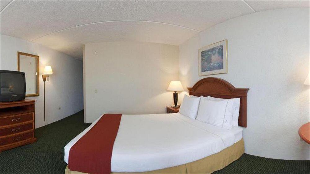 Fairfield By Marriott Inn & Suites Madison South Exterior foto